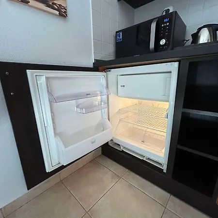 Dombfeny Apartman *