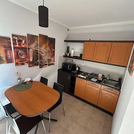 Dombfeny Apartman