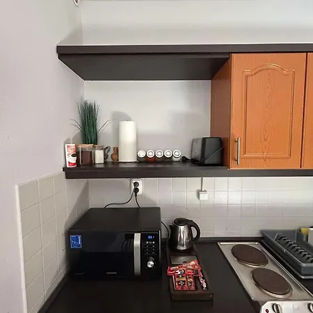 Dombfeny Apartman *